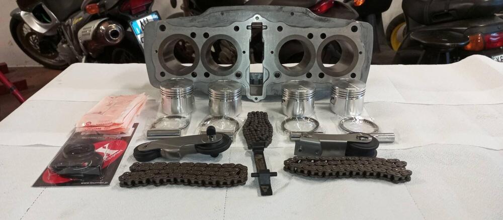 Honda CB 750 FOUR K2 motore revisinato (3)