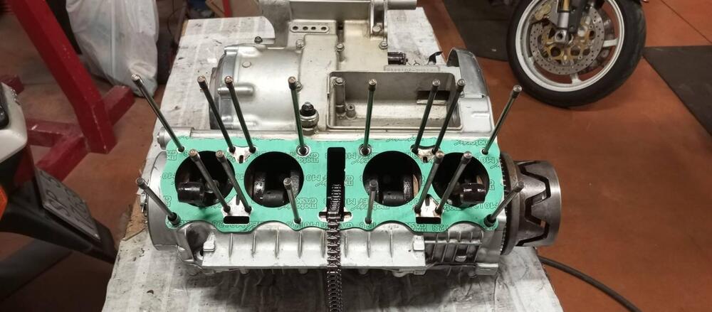 Honda CB 750 FOUR K2 motore revisinato (6)