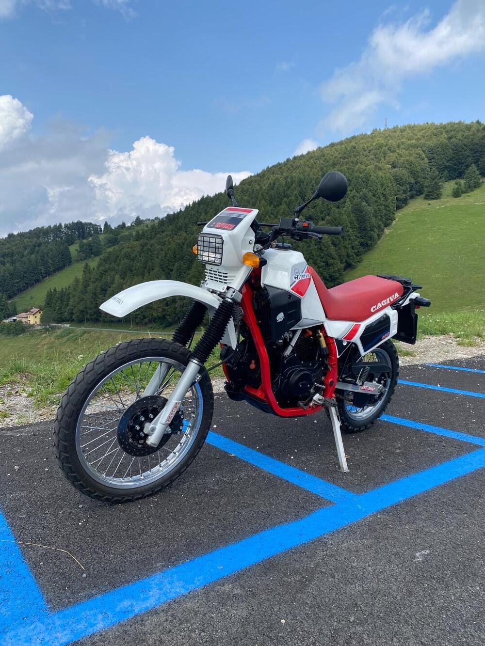 Cagiva Elefant 650 (2)