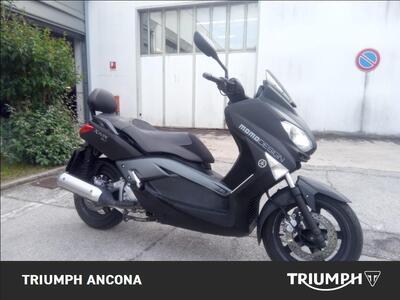 Yamaha X-Max 250 (2014 - 16) usata