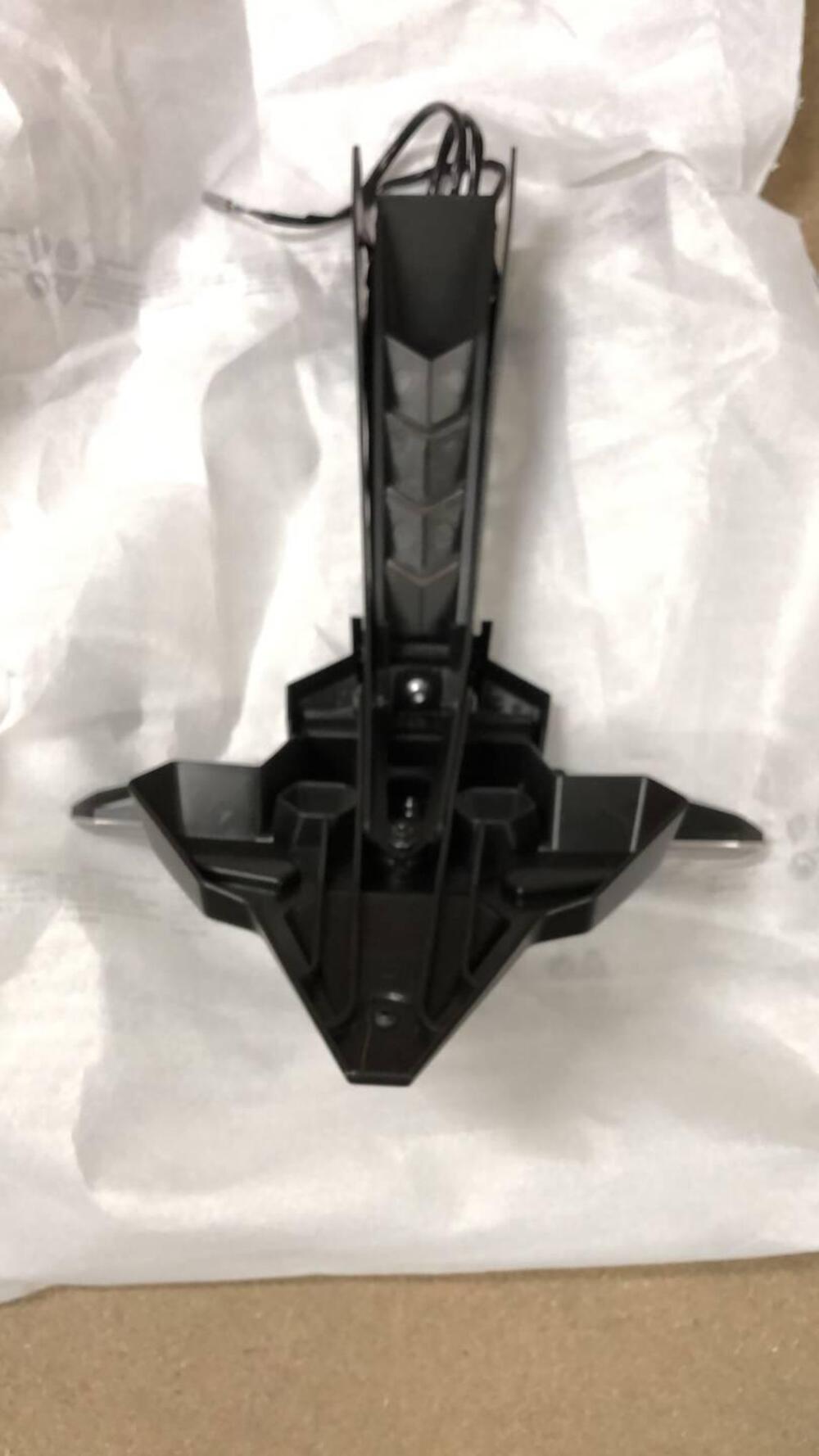 PARAFANGO POSTERIORE COMPLETO PER HONDA CBR 1000 (2)