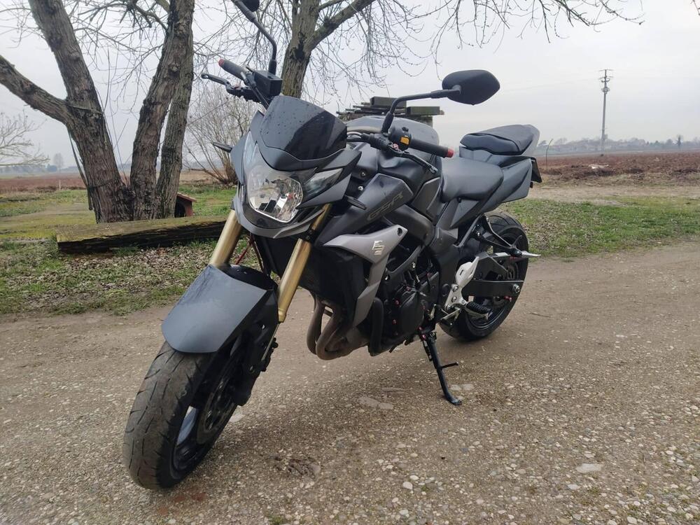 Suzuki GSR 750 Z (2014 - 15) (5)