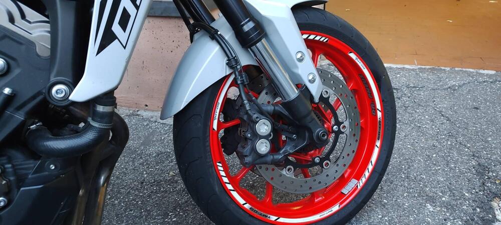 Yamaha MT-09 (2017 - 20) (16)