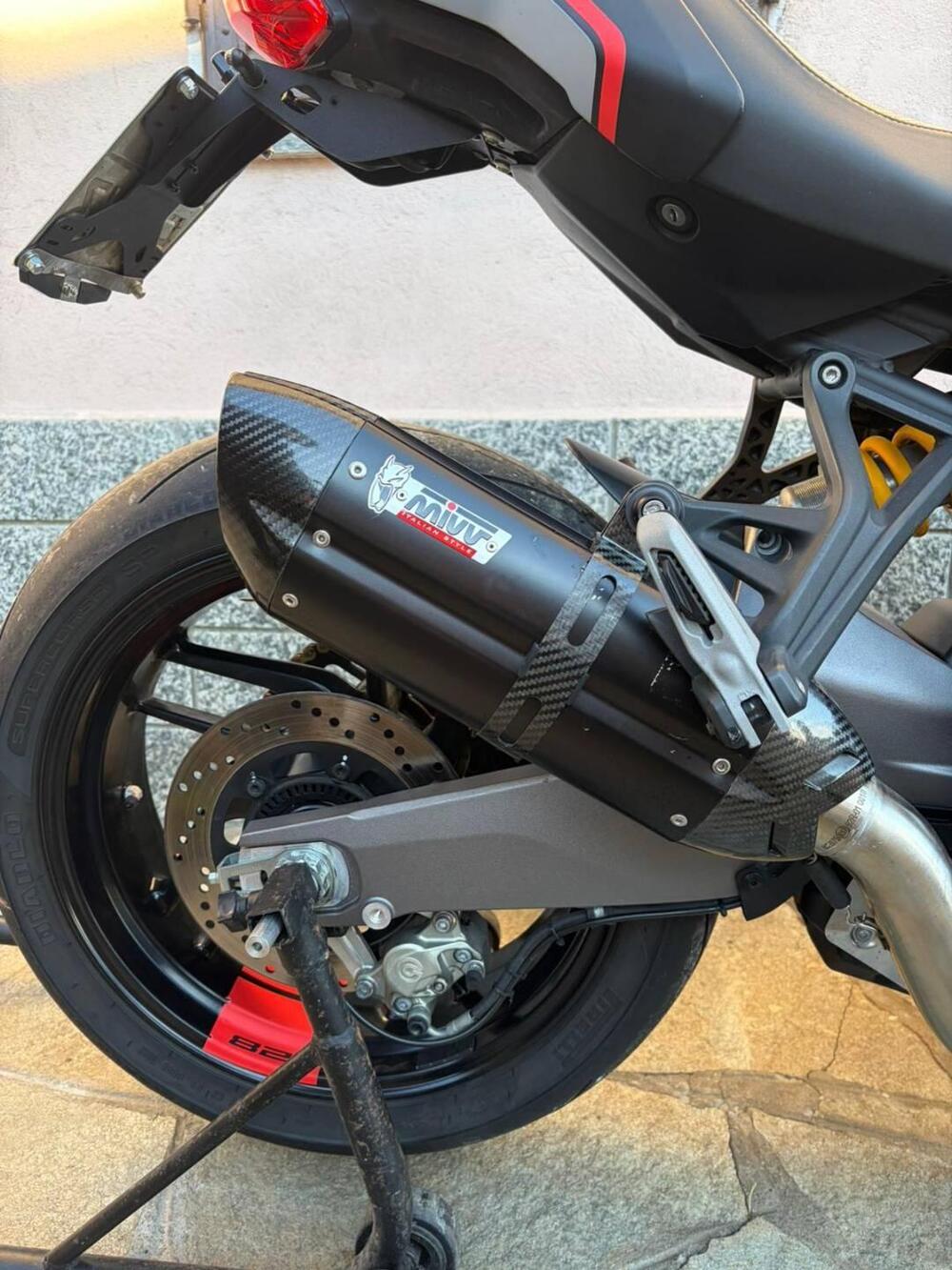 Ducati Monster 821 Stealth (2019 - 20) (6)
