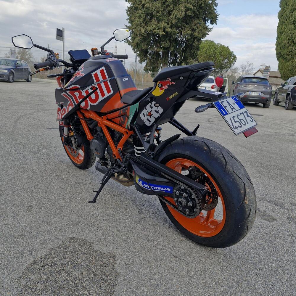 KTM 1290 Super Duke R (2022 - 23) (8)