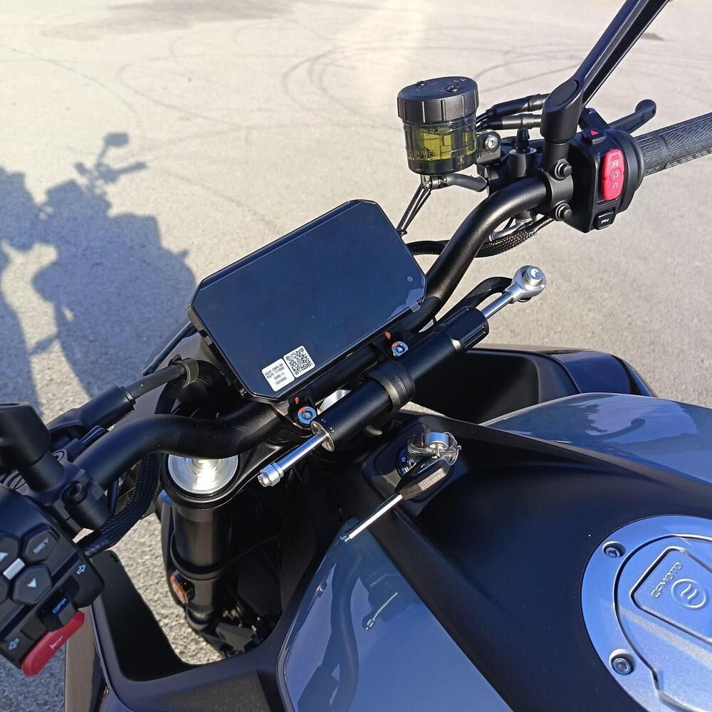 CFMOTO 675NK (2025 - 26) (7)