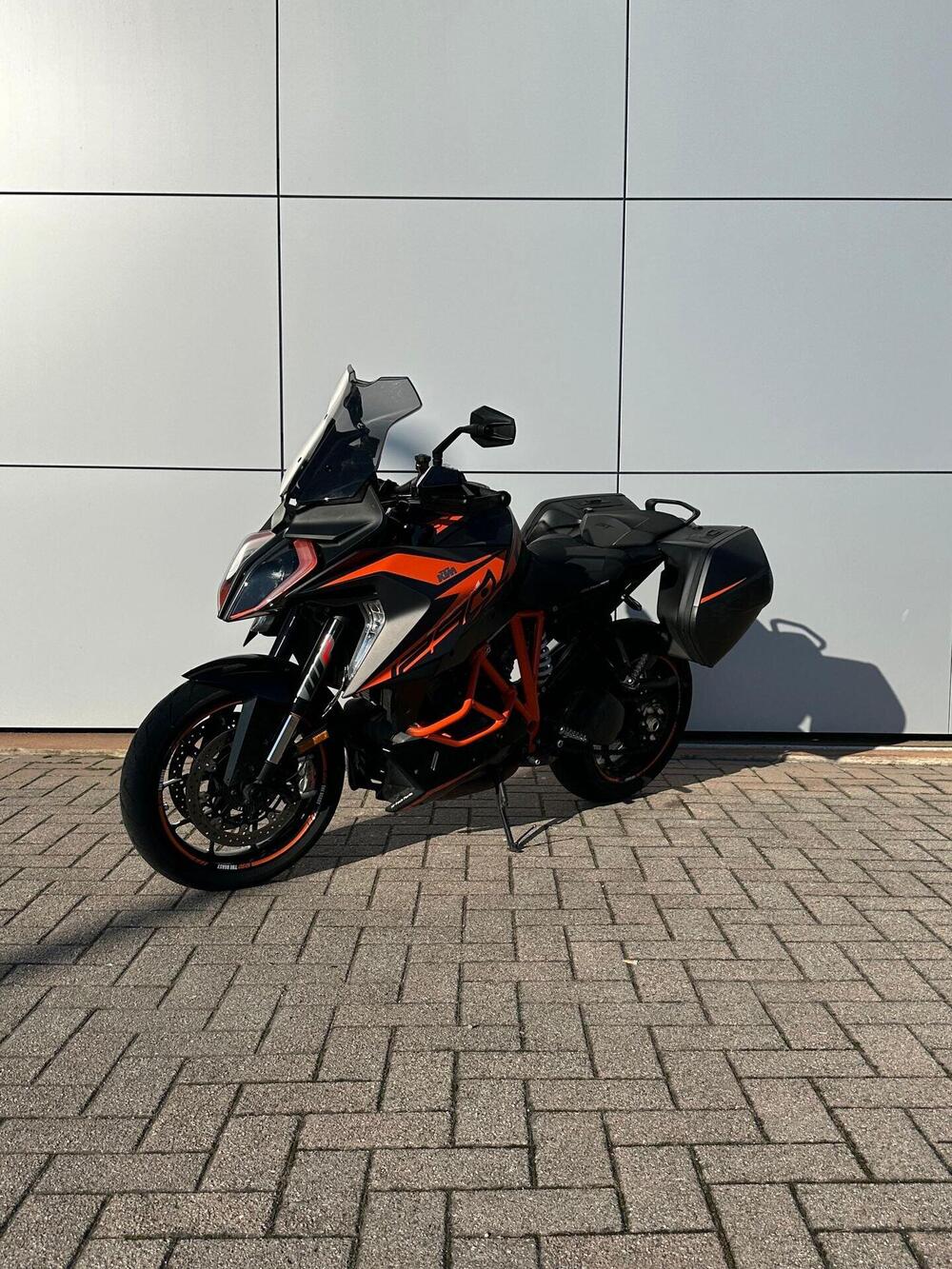 KTM 1290 Super Duke GT (2019 - 20)