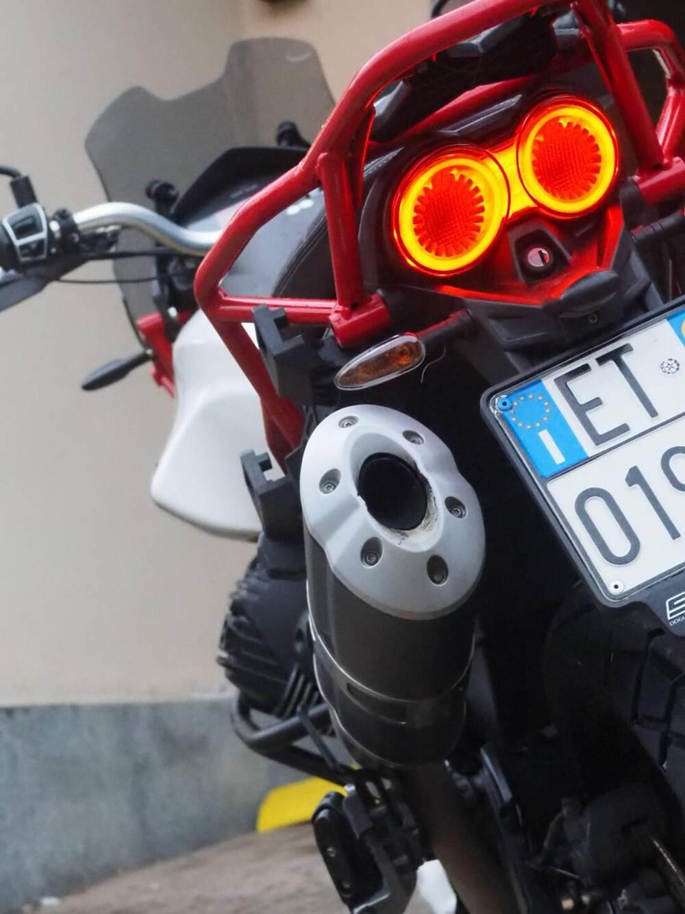 Moto Guzzi V85 TT (2019 - 20) (6)