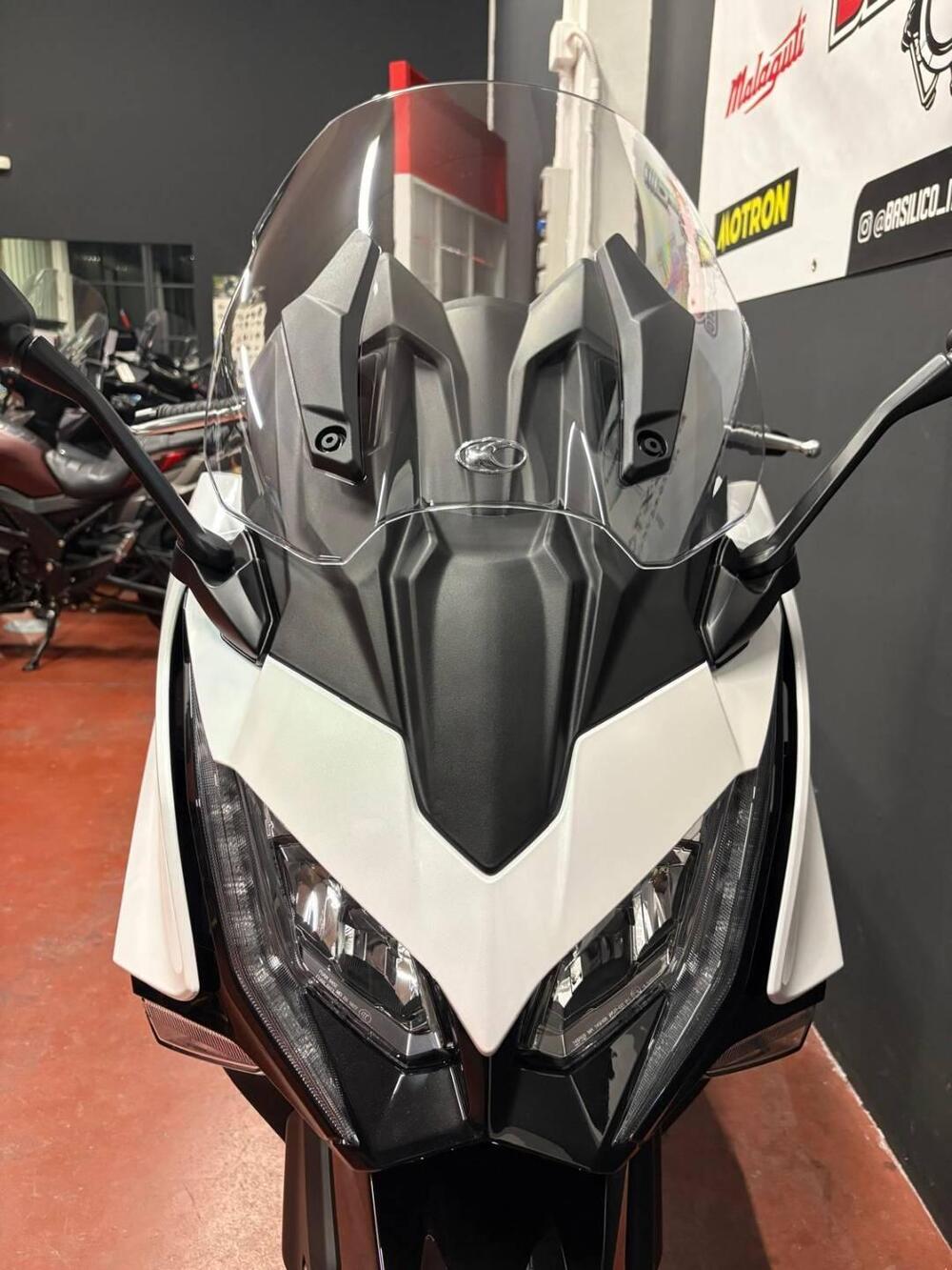 Kymco AK 575 Premium (2025 - 26) (4)