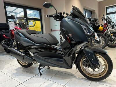 Yamaha X-Max 300 Tech Max (2021 - 24) usata