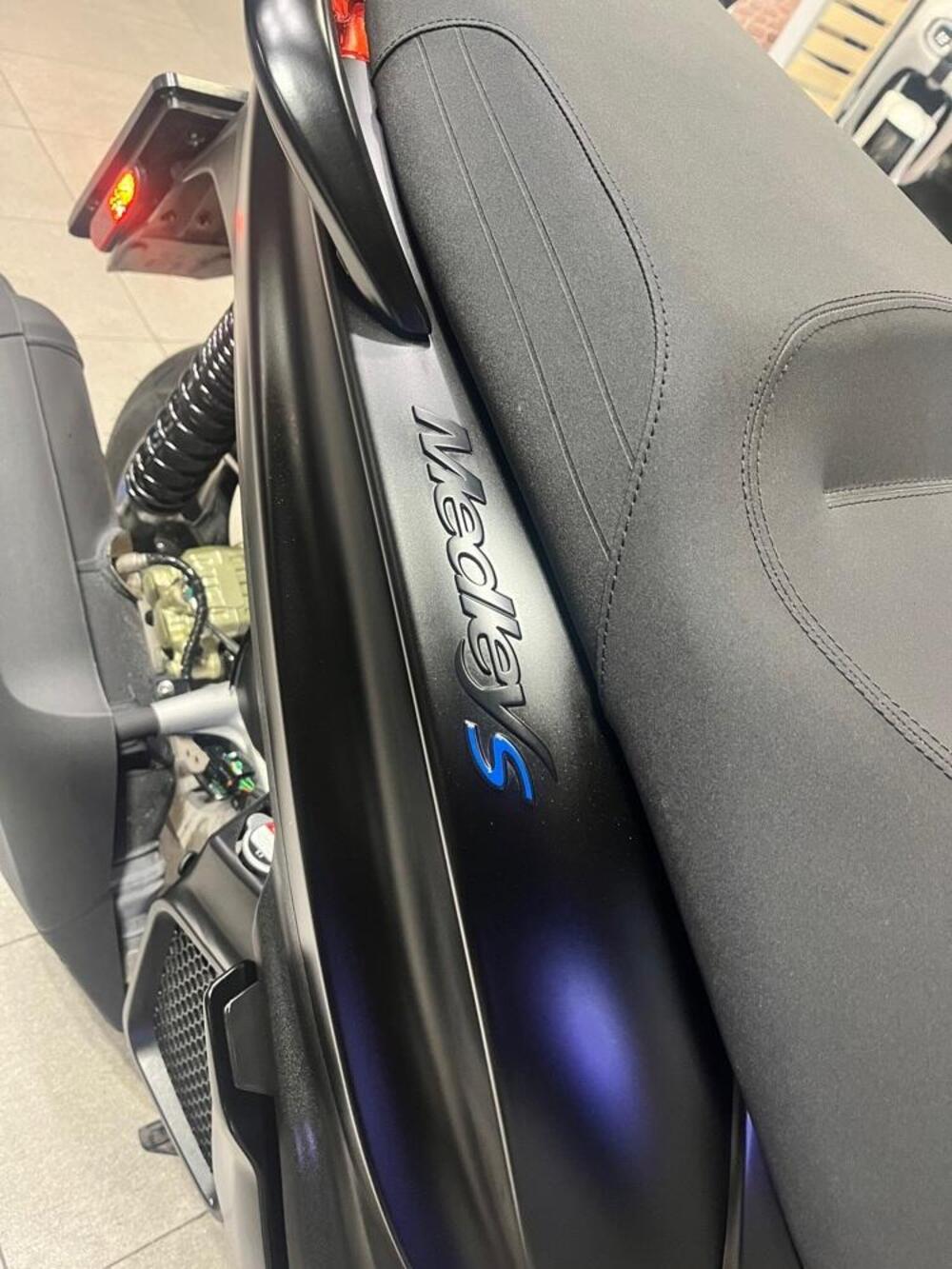 Piaggio Medley 125 S (2025 - 26) (3)