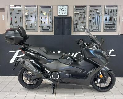 Yamaha T-Max 560 (2022 - 24) usata