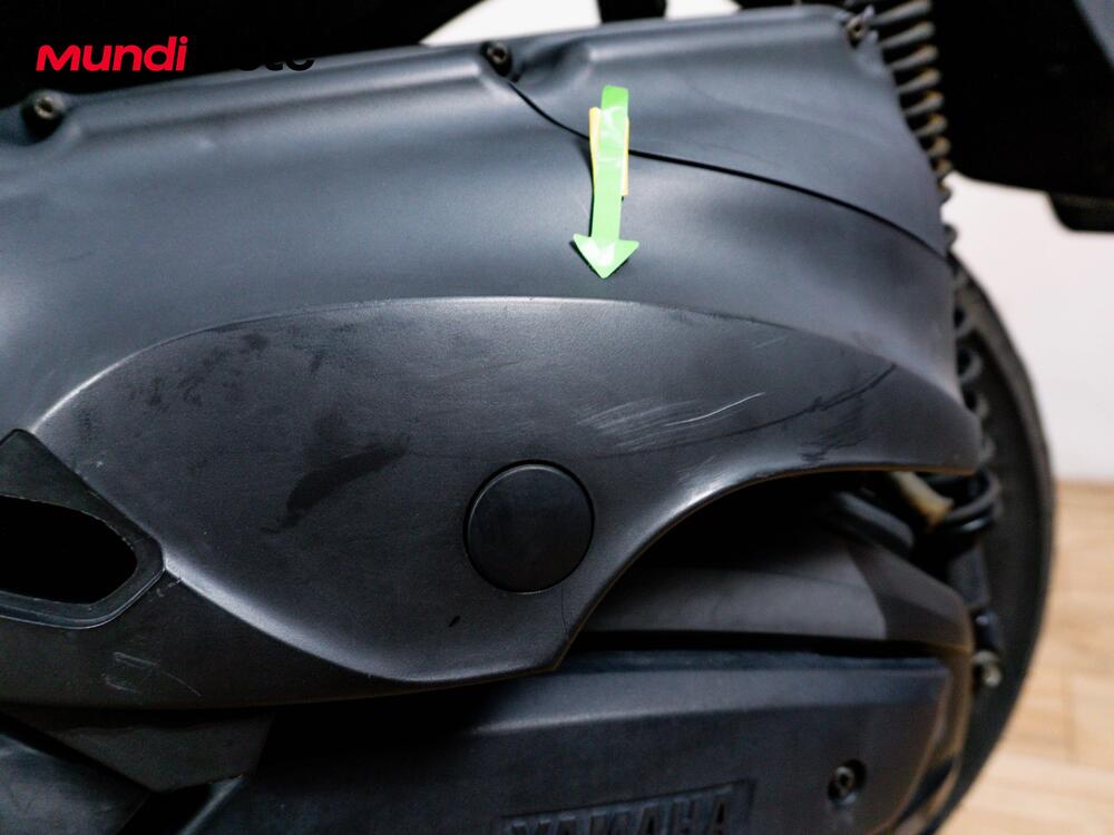 Yamaha X-Max 400 Iron Max ABS (2016) (24)