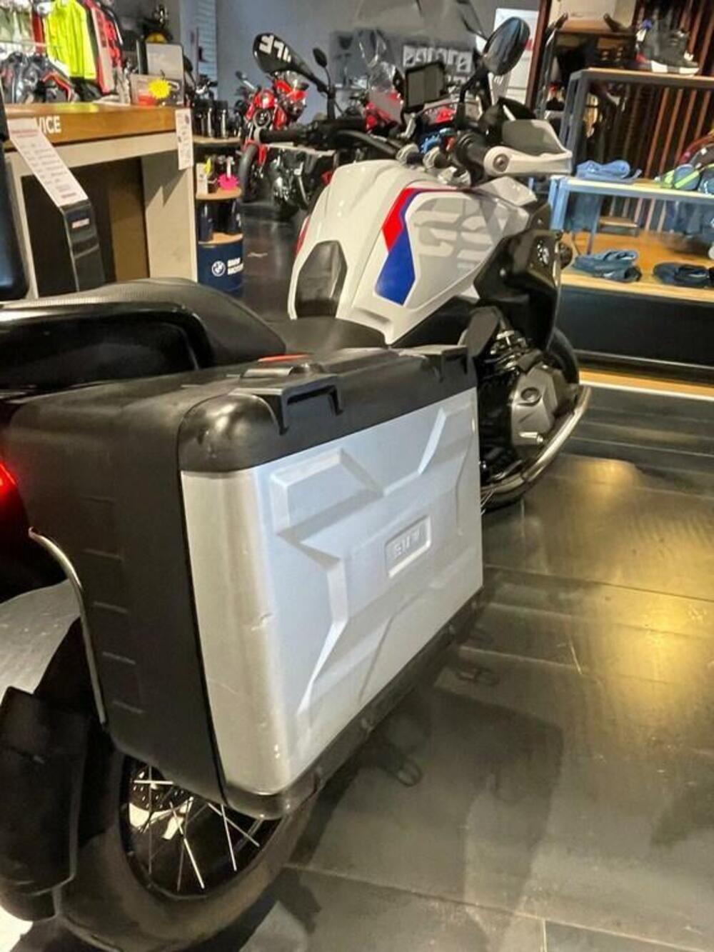 Bmw R 1250 GS (2021 - 24) (2)