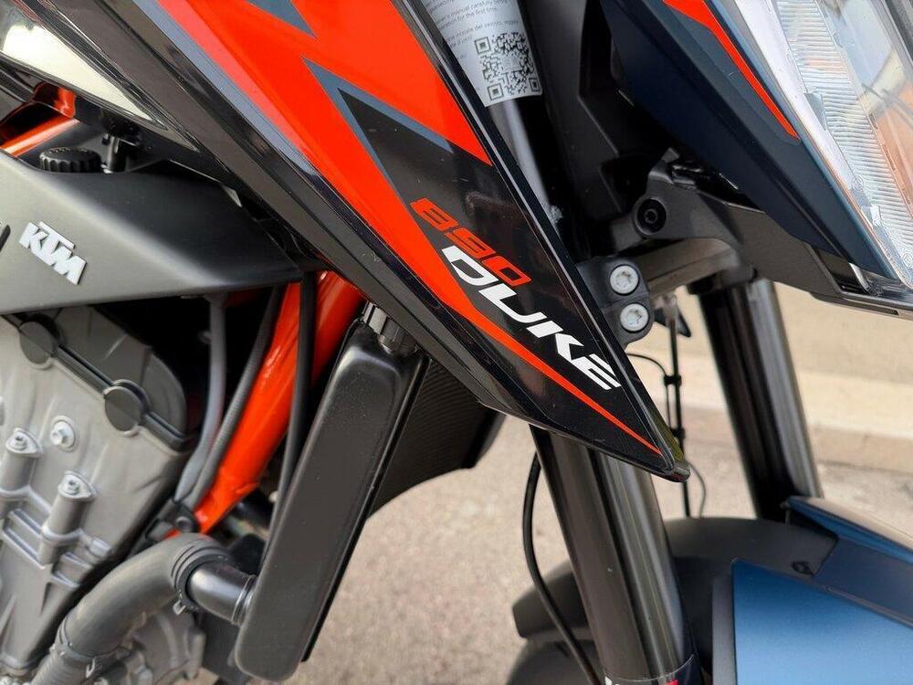KTM 890 Duke R (2022 - 23) (4)