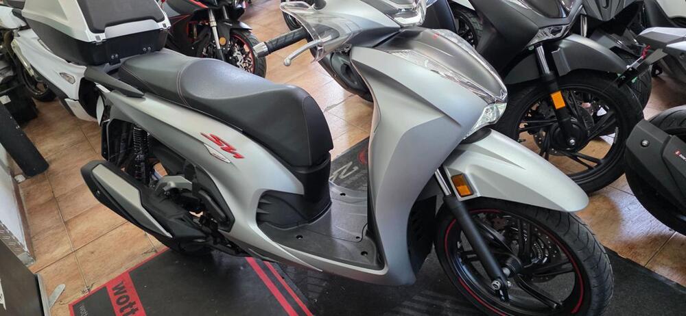 Honda SH 350 Sport (2021 - 24) (5)