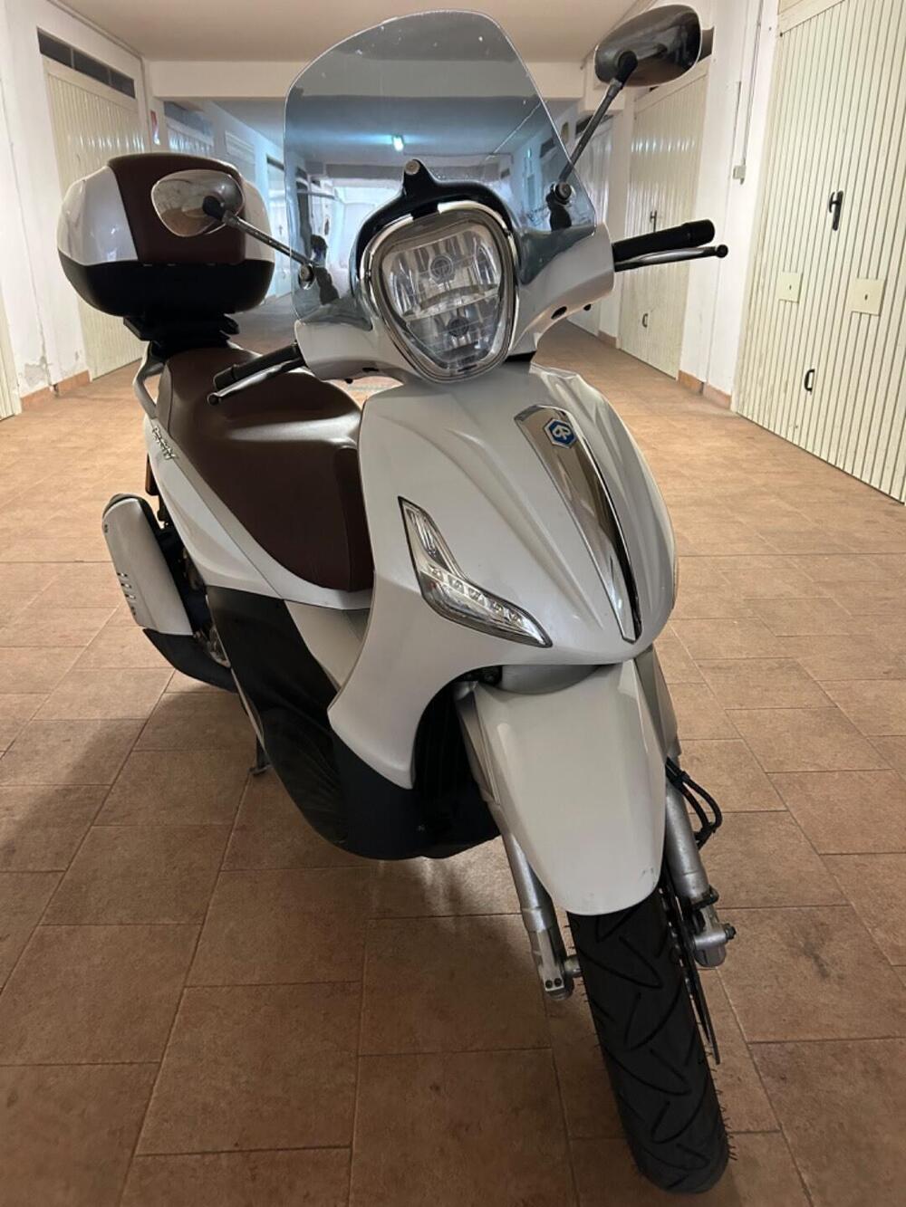 Piaggio Beverly 300 S i.e. ABS-ASR (2016 - 20)
