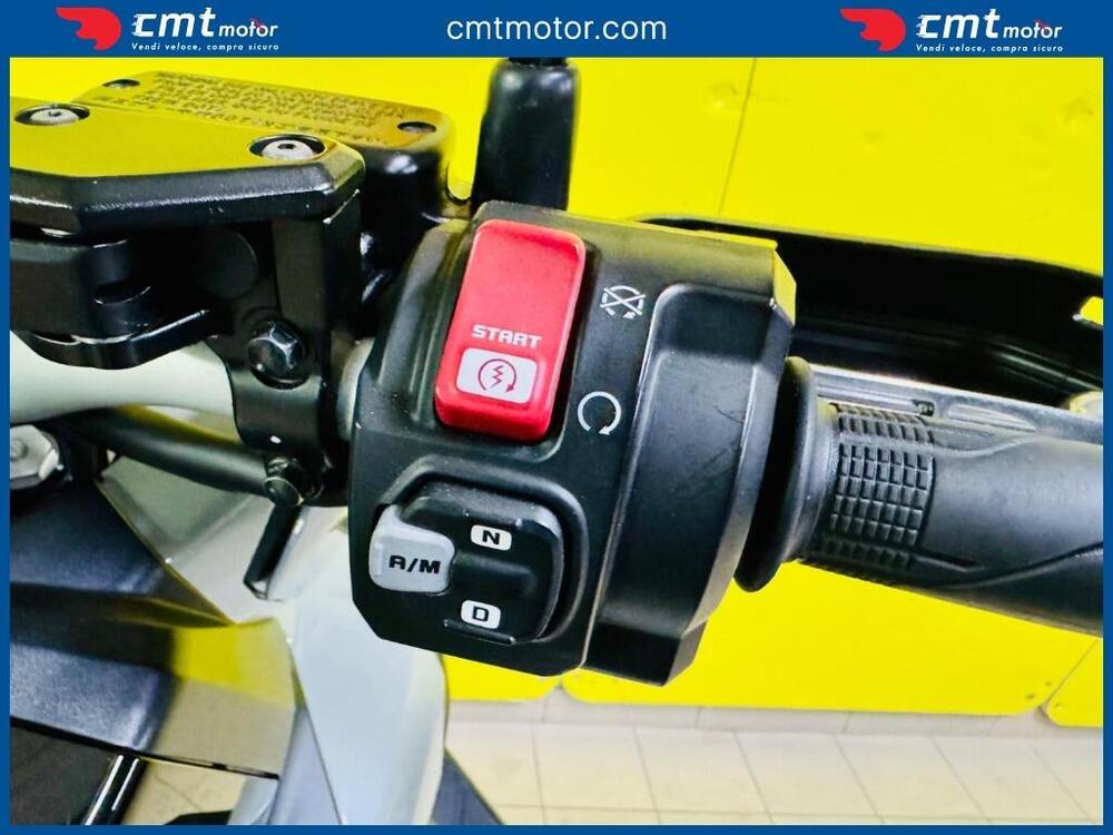 Honda X-ADV 750 DCT Travel (2021 - 24) (8)