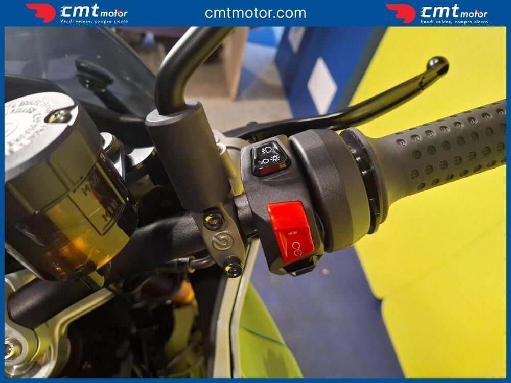 Moto Guzzi V100 Mandello S (2022 - 24) (11)