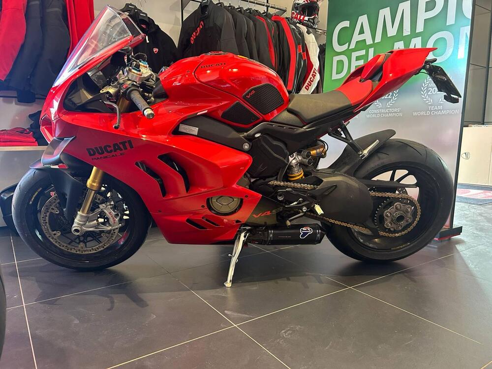 Ducati Panigale V4 S (2022 - 24) (3)