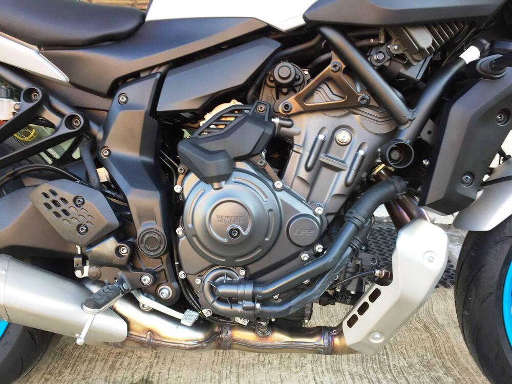 Yamaha MT-07 Y-AMT (2025 - 26) (15)