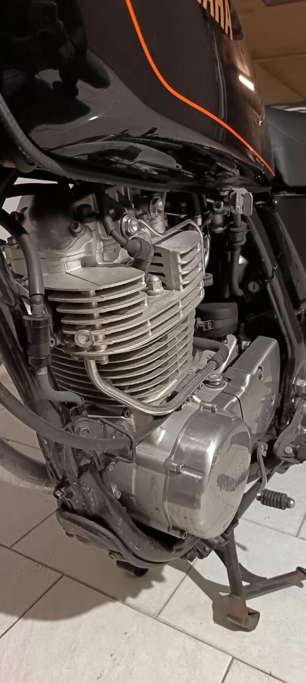 Yamaha SR 400 (2013 - 17) (6)