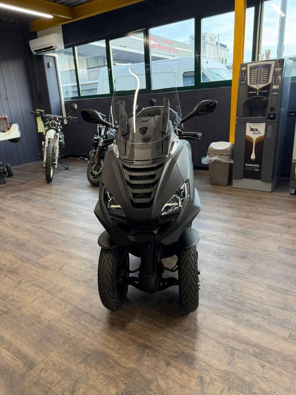 Peugeot Metropolis 400 SW (2025 - 26) (3)