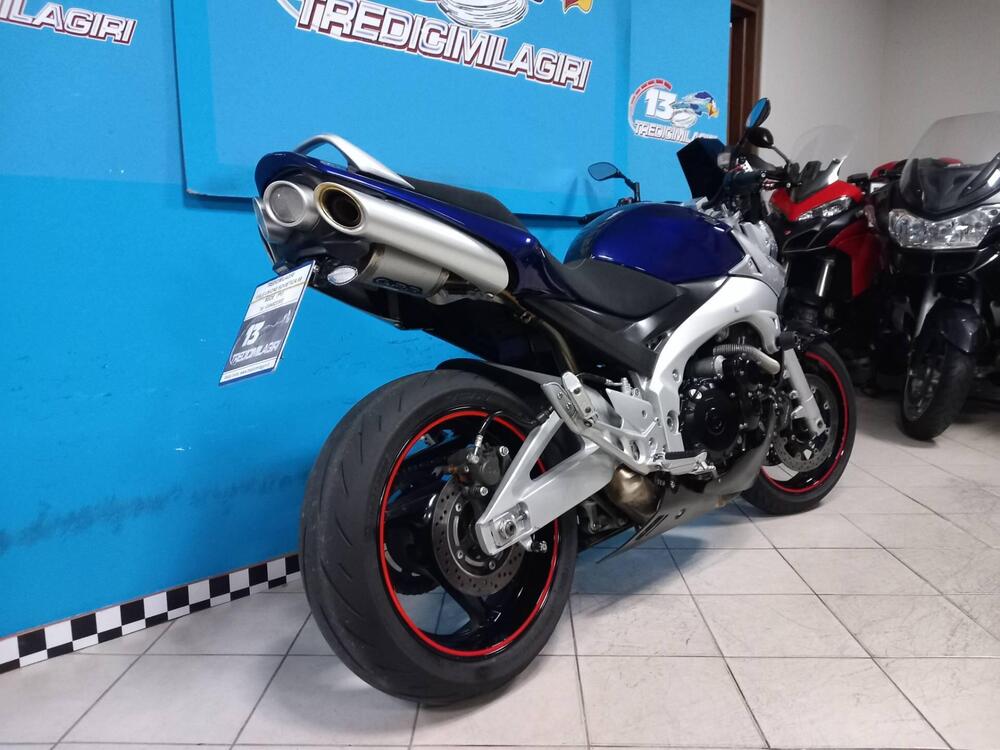 Suzuki GSR 600 (2006 - 11) (3)