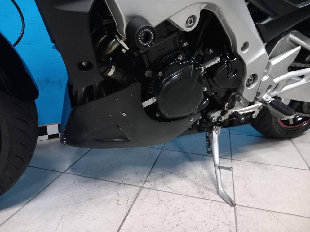 Suzuki GSR 600 (2006 - 11) (9)