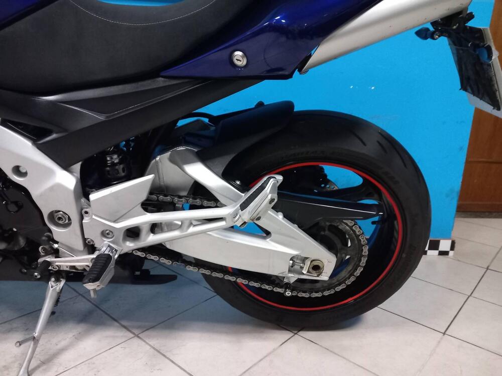 Suzuki GSR 600 (2006 - 11) (10)