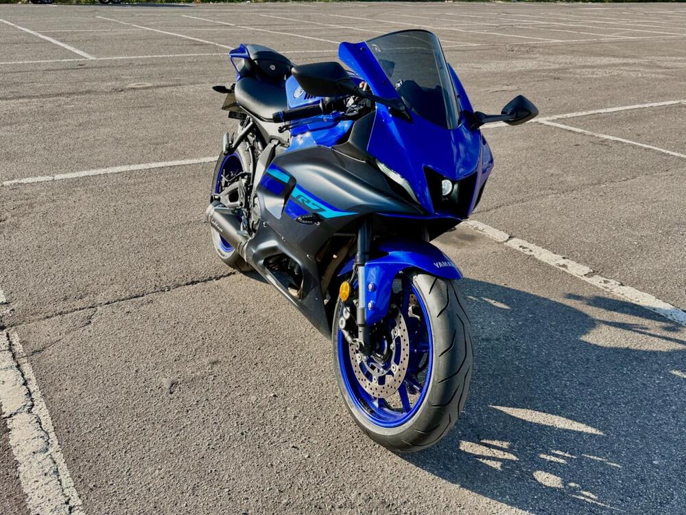 Yamaha YZF R7 (2021 - 25) (7)