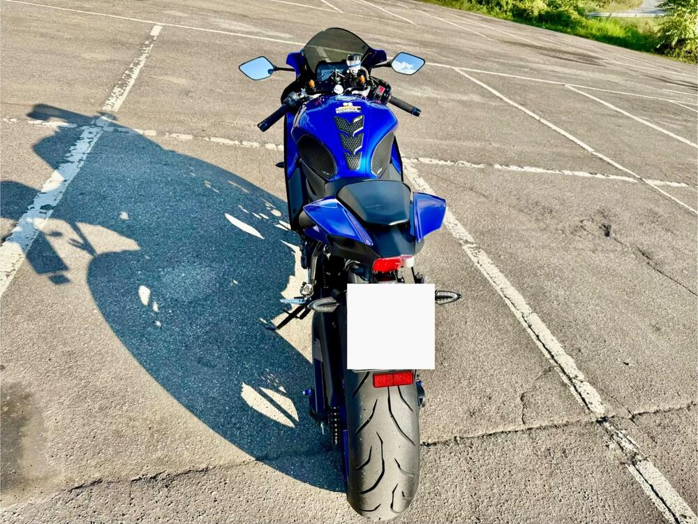 Yamaha YZF R7 (2021 - 25) (9)