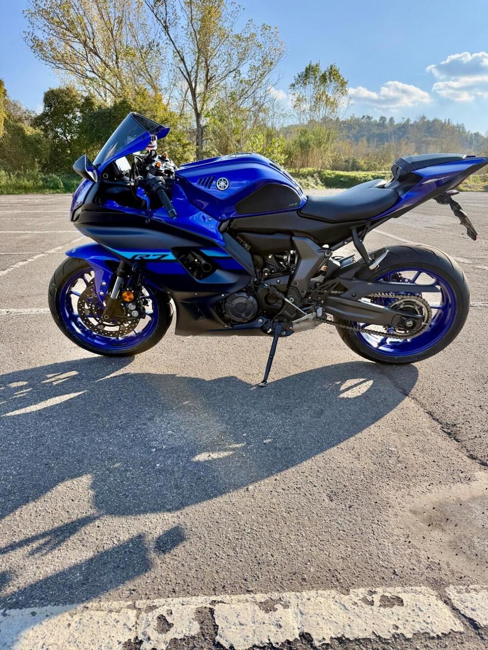 Yamaha YZF R7 (2021 - 25) (10)