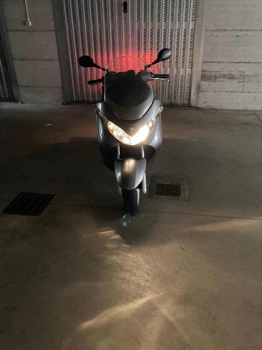 Suzuki Burgman UH 125 (2006 - 12) (2)