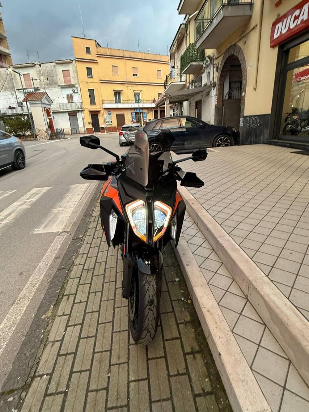 KTM 1290 Super Duke GT (2019 - 20) (4)