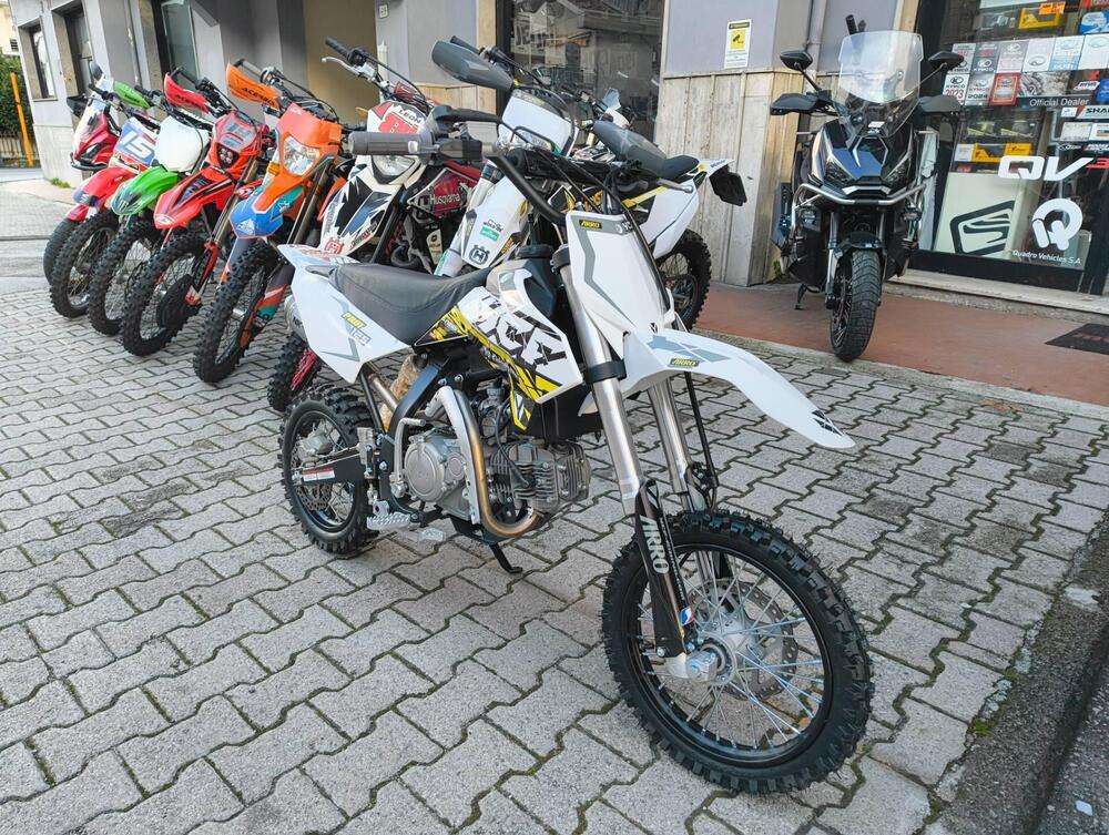 YCF Pilot 125 (2024 - 26) (2)