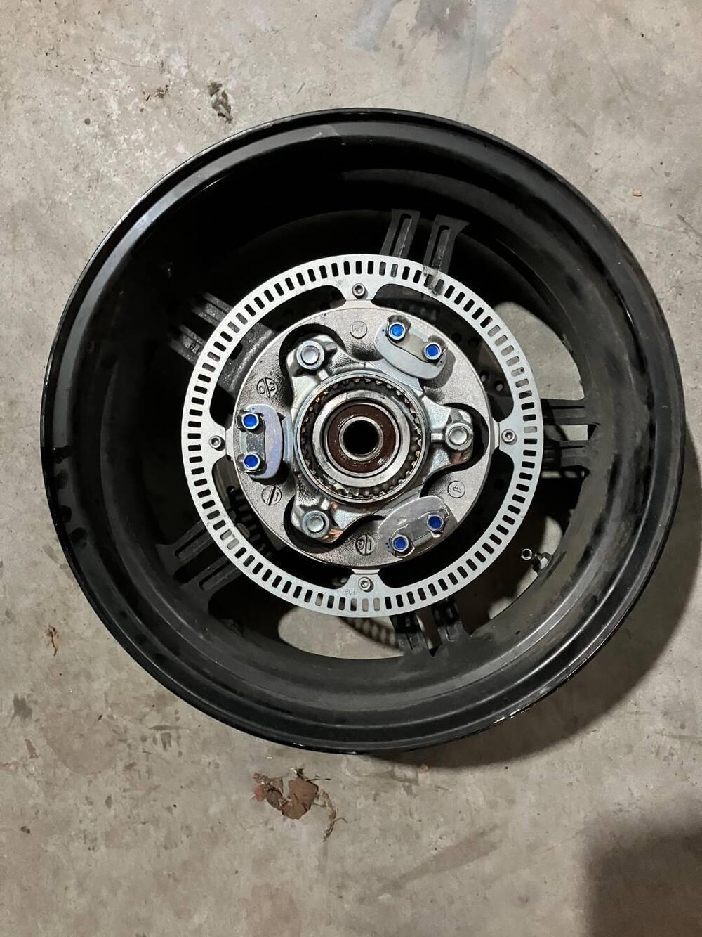 Cerchio Posteriore Suzuki 650 Burgman 2018 (2)