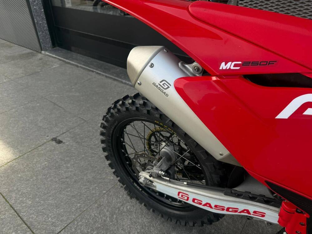GASGAS MC 250 F (2024) (12)
