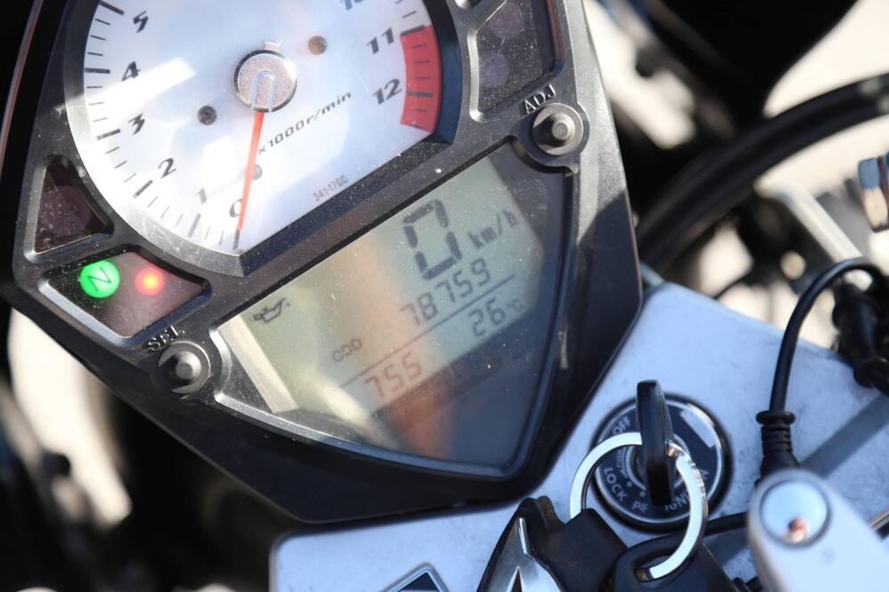 Suzuki SV 650 (2006 - 11) (4)