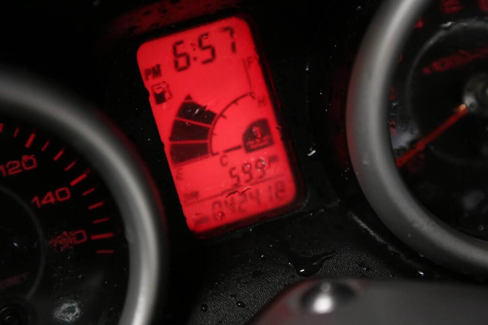 Yamaha X-Max 250 (2010 - 13) (4)