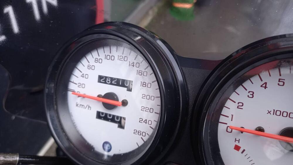 Honda Hornet 600 (2000 - 02) (4)