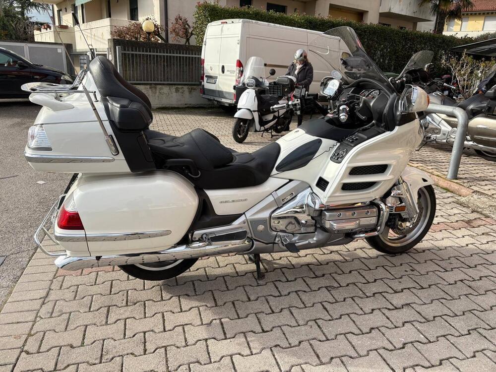 Honda GL 1800 Gold Wing (2007 - 11) (3)