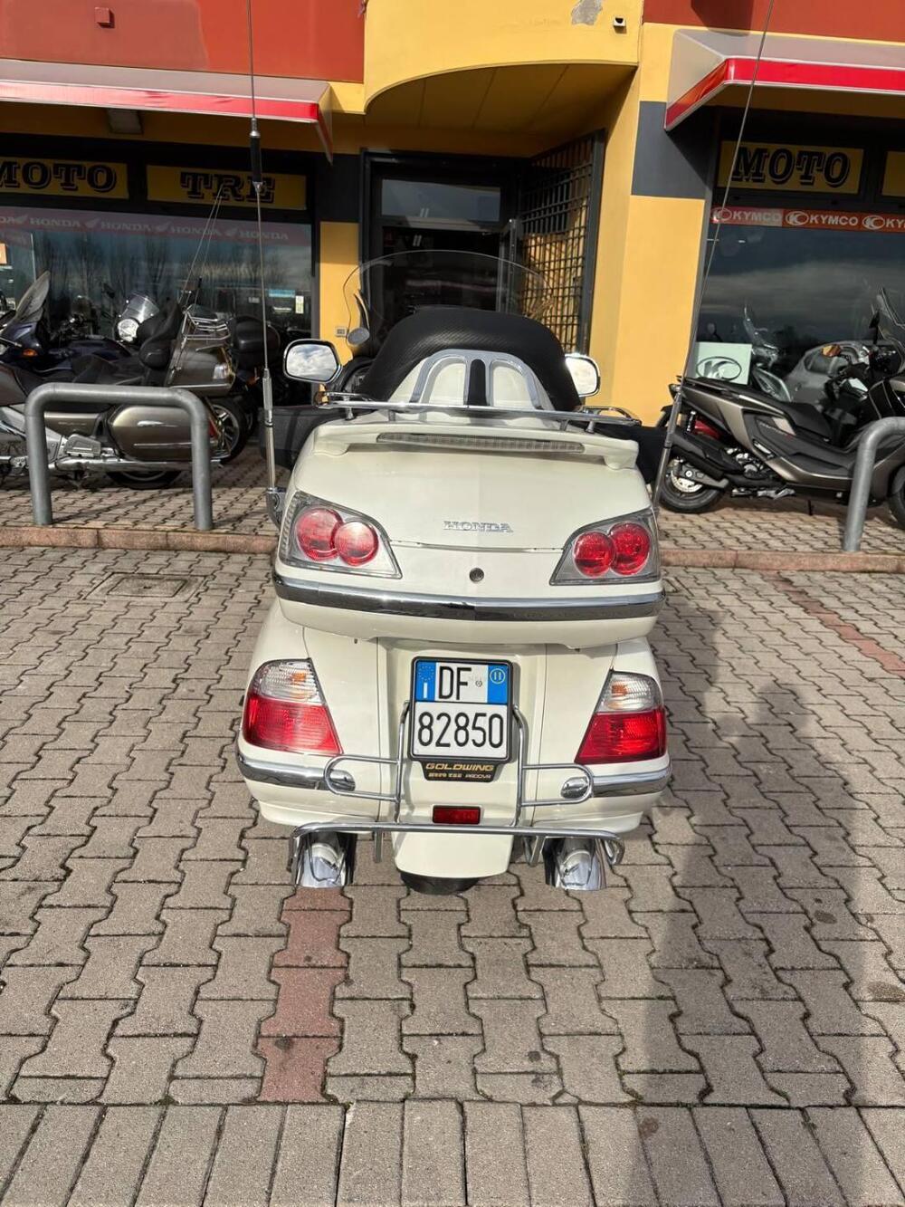 Honda GL 1800 Gold Wing (2007 - 11) (4)