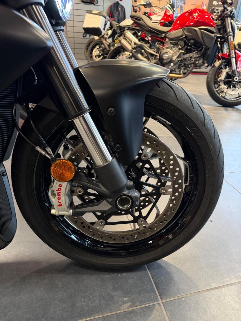 Ducati Diavel V4 (2023 - 26) (11)