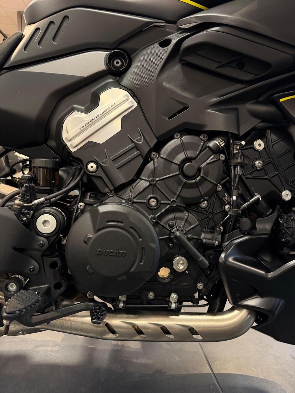 Ducati Diavel V4 (2023 - 26) (13)