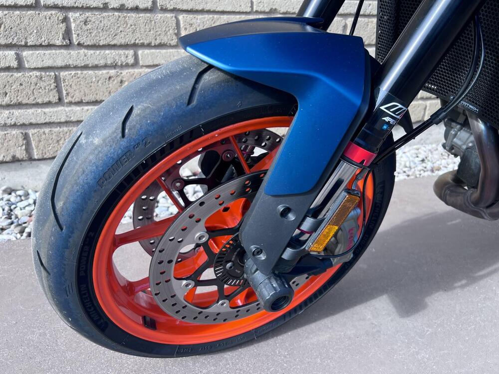 KTM 890 Duke R (2022 - 23) (8)