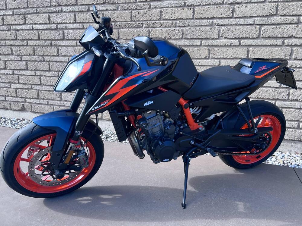 KTM 890 Duke R (2022 - 23) (11)
