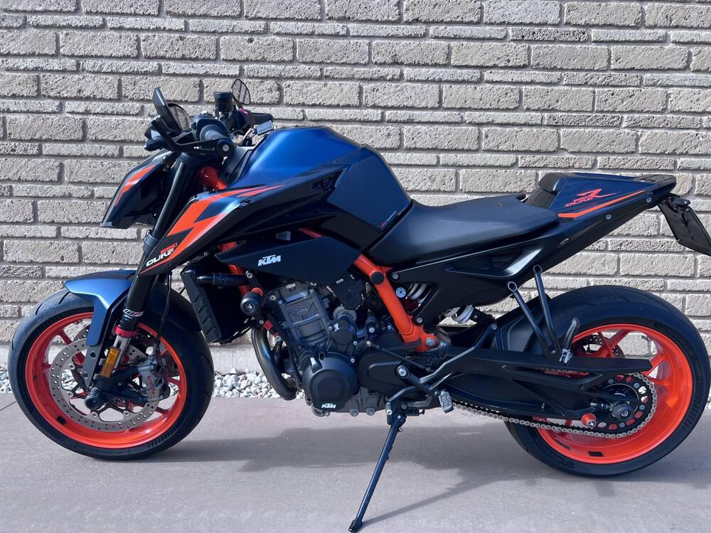 KTM 890 Duke R (2022 - 23) (13)