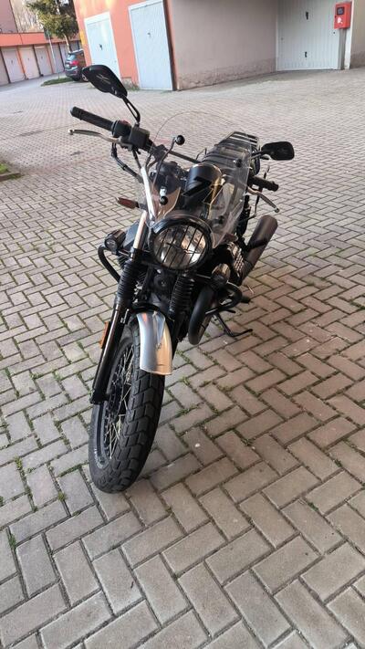 Moto Guzzi V7 III Rough (2018 - 20) usata