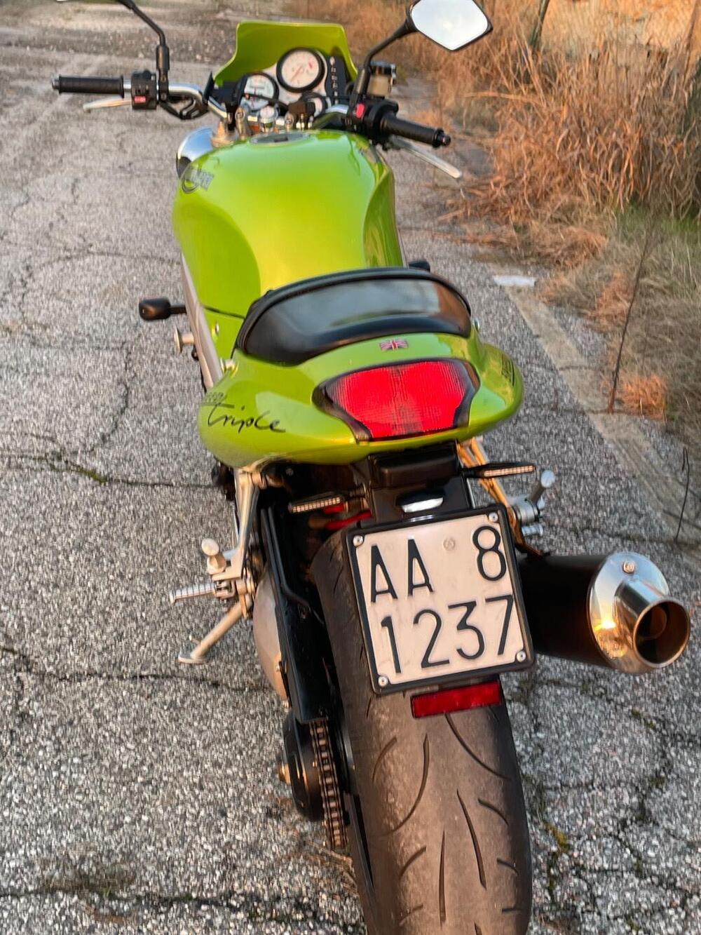 Triumph Speed Triple 955 (1998 - 01) (3)